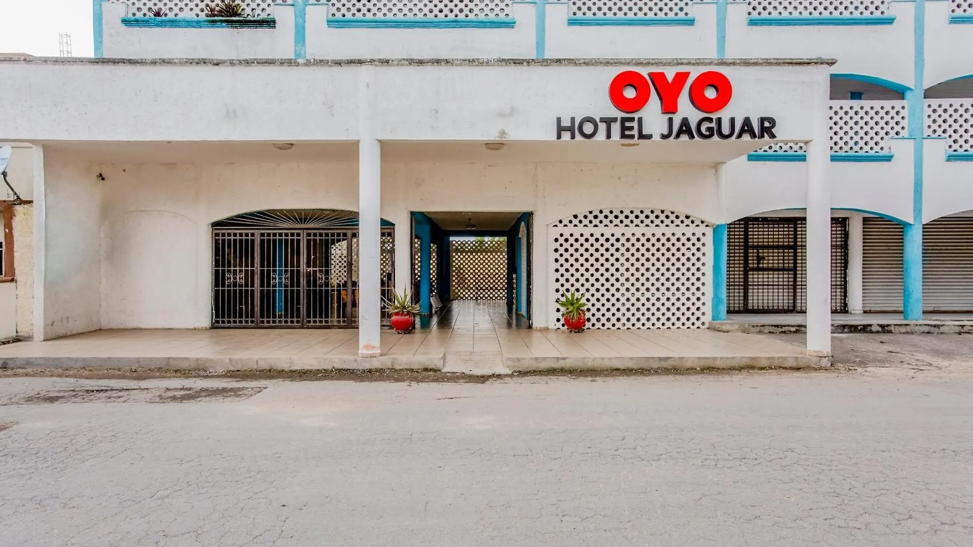 Oyo Hotel Jaguar Alfredo V. Bonfil 2*,  Mexico